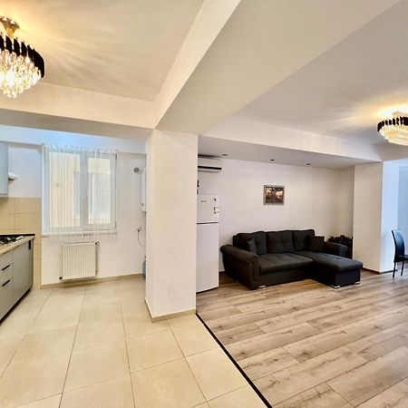 Summerland Mamaia View Екстериор снимка