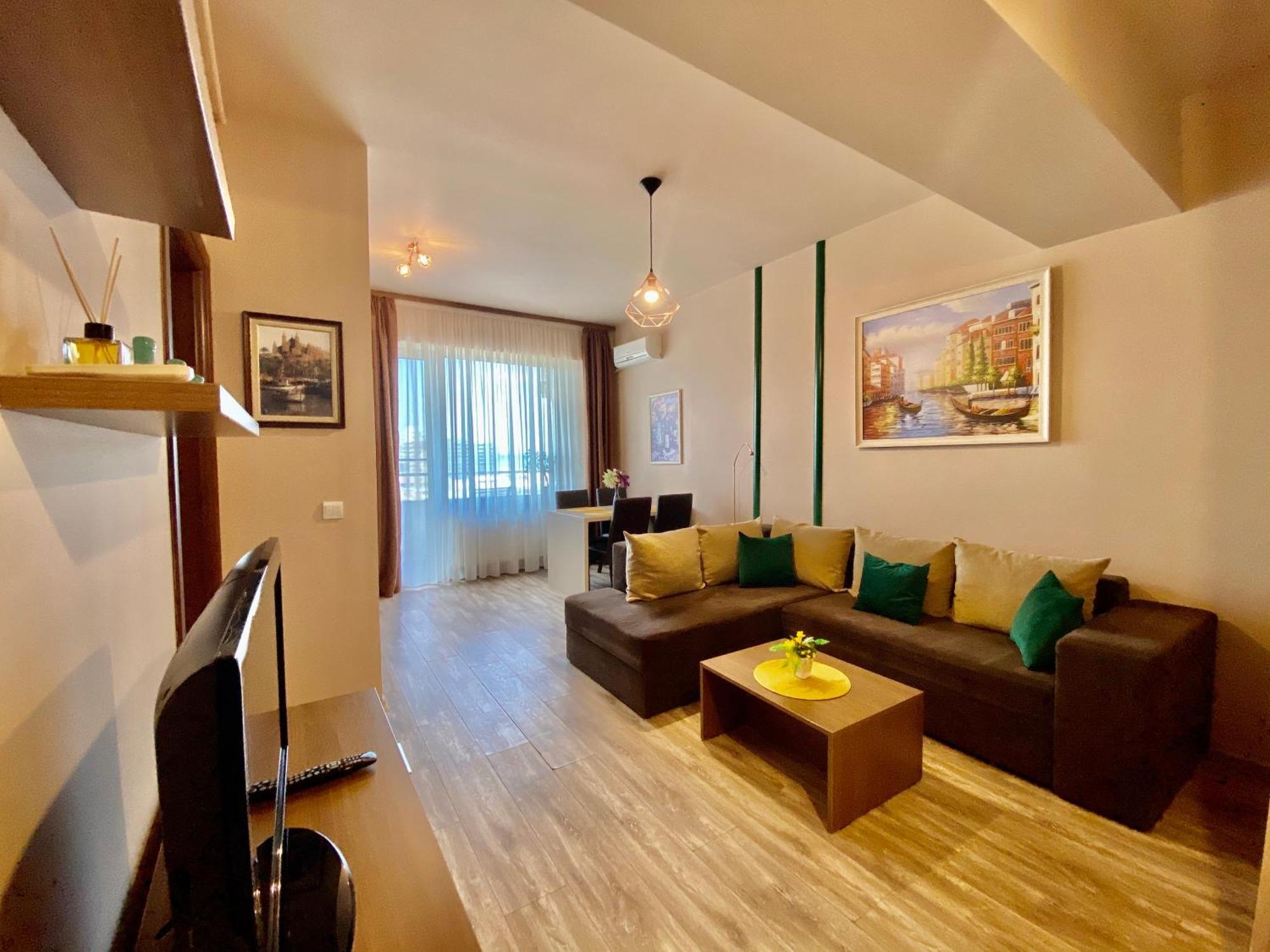 Summerland Mamaia View Екстериор снимка