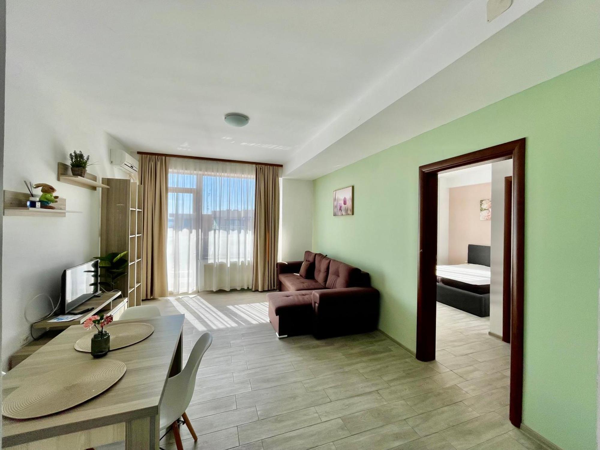 Summerland Mamaia View Екстериор снимка