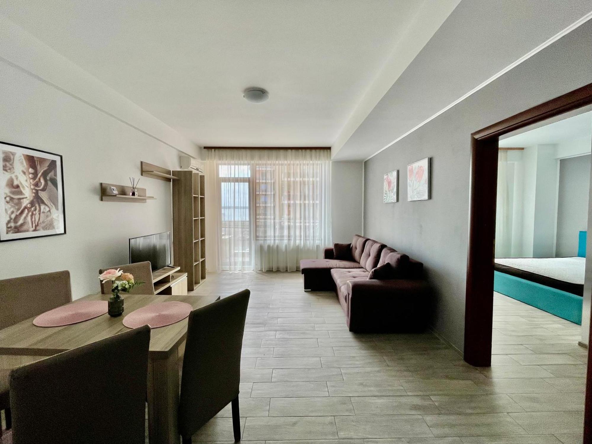 Summerland Mamaia View Екстериор снимка
