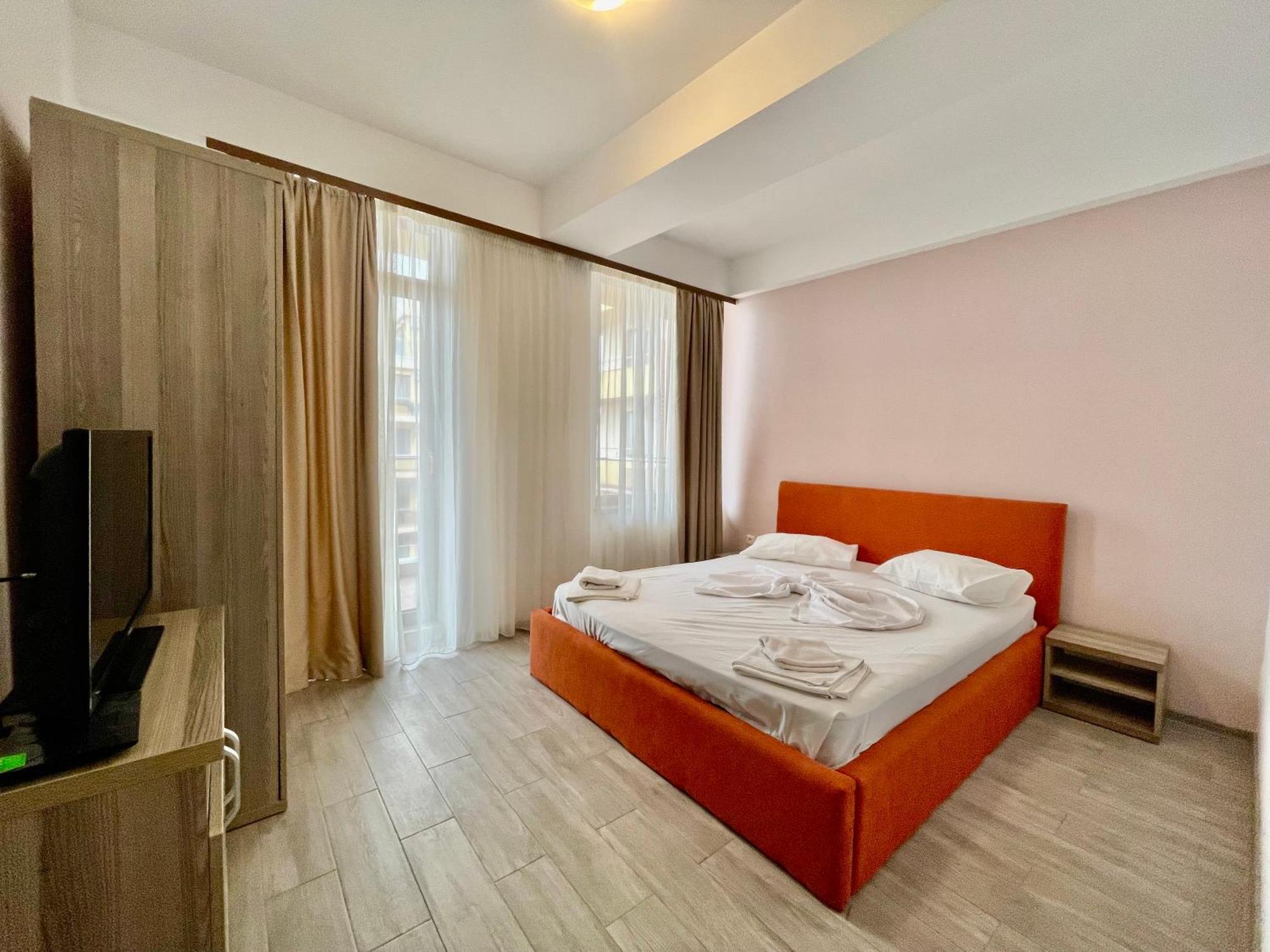Summerland Mamaia View Екстериор снимка